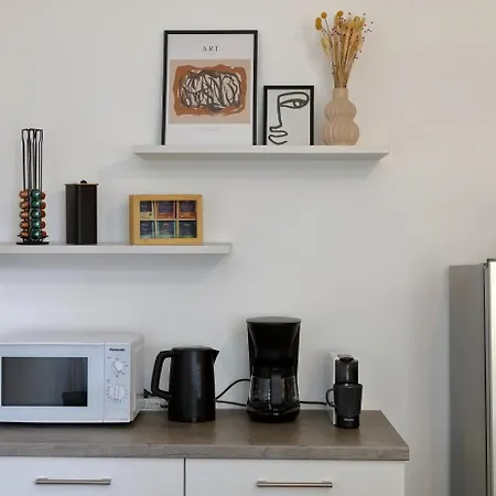 Modern Und Ruhig, Mit Garage & Ps4, Nahe Messe, Rue Und Uniklinik, Voll Ausgestattete Kueche, Bad Mit Dusche Und Badewanne * Essen